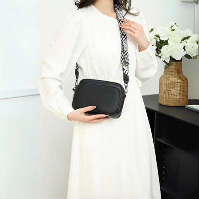 Mila - Moderna Torba za Preko Tela sa Paternom Trakom